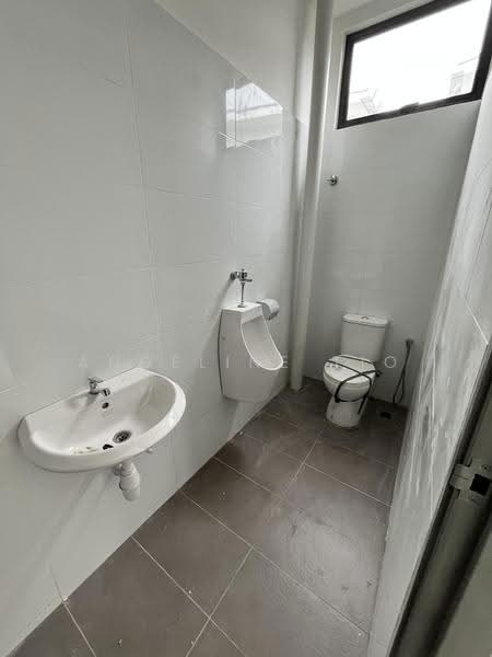 Commercial Semi-D for Rent in Alma (Bukit Mertajam) - Angeline Tio - Bathroom - PropertyGuru.com.my