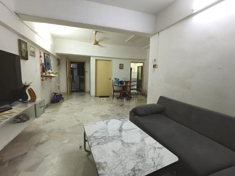 Condominium for Sale at Sri Pelangi Condominiums - Amber Ng - Living Room - PropertyGuru.com.my