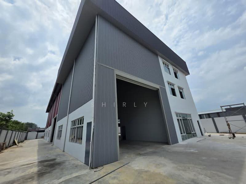 Factory for Rent in Taman Perindustrian Senai (Senai) - Shirly Chong - Exterior - PropertyGuru.com.my
