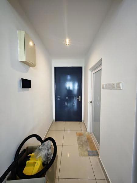 Kediaman Servis untuk Dijual di KSL Residence @ Daya - Rahizan Bin Abd Rahim - Corridor - PropertyGuru.com.my