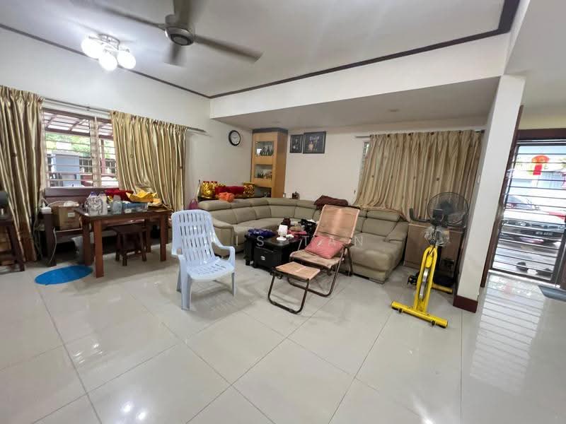 Rumah Teres 2-Tingkat untuk Dijual di Bandar Mahkota Cheras (Cheras) - Kris Tan - Living Room - PropertyGuru.com.my