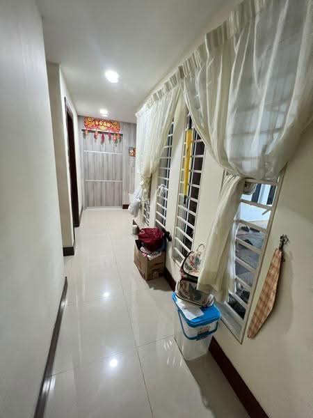 Rumah Teres 2-Tingkat untuk Dijual di Bandar Mahkota Cheras (Cheras) - Kris Tan - Corridor - PropertyGuru.com.my