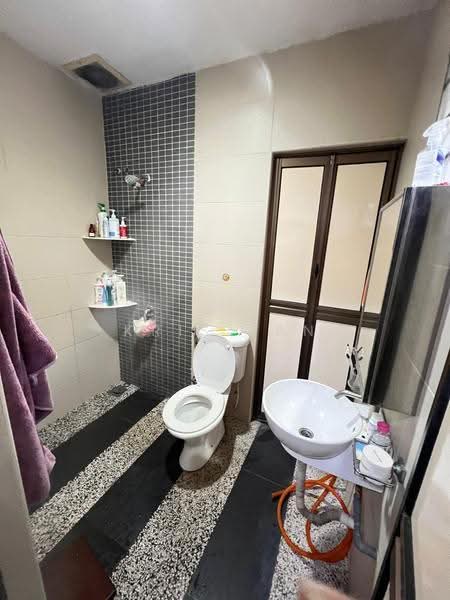 Rumah Teres 2-Tingkat untuk Dijual di Bandar Mahkota Cheras (Cheras) - Kris Tan - Bathroom - PropertyGuru.com.my