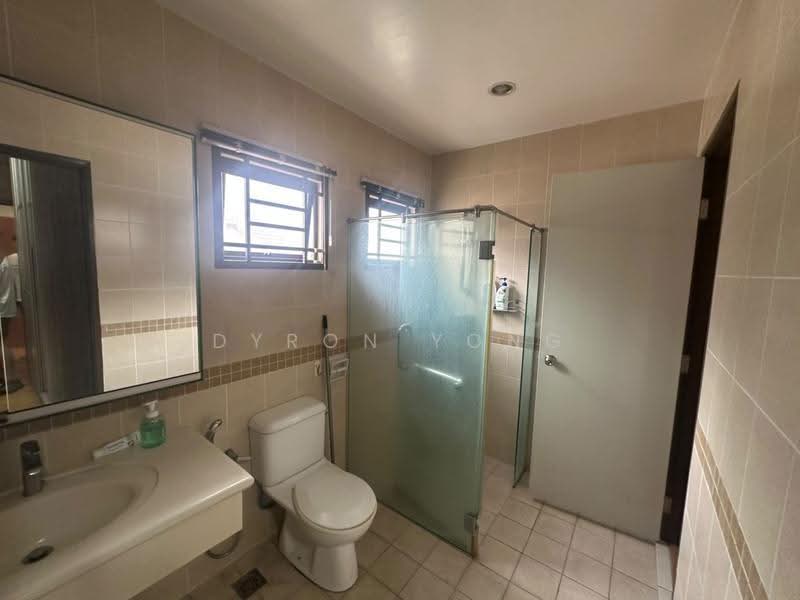 2.5-storey Terraced House for Sale in Batu 9 (Cheras) - Dyron Yong - Bathroom - PropertyGuru.com.my