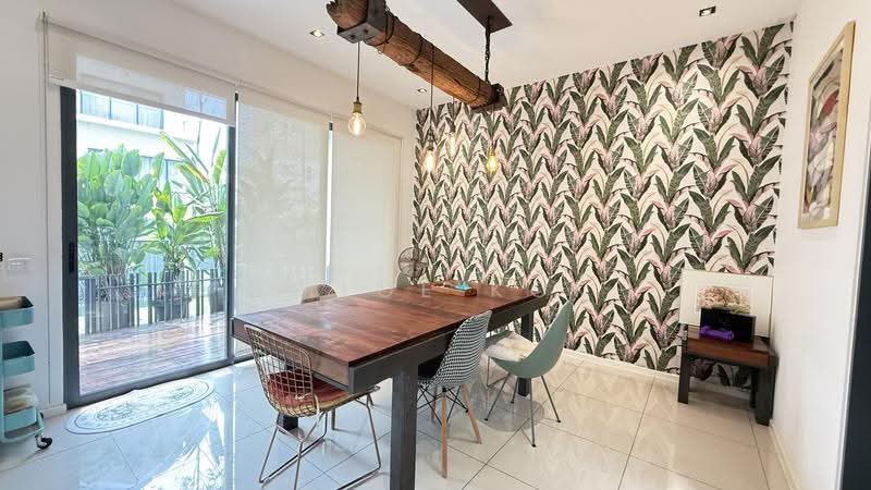Terraced House for Sale in Tamansari (Rawang) - Chloe Kok - Dining Room - PropertyGuru.com.my