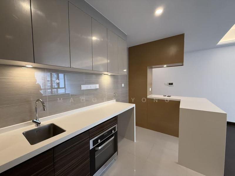 Kondominium untuk Dijual di R&F Princess Cove Phase 2-Seine Region - Maggie Yong - Kitchen - PropertyGuru.com.my