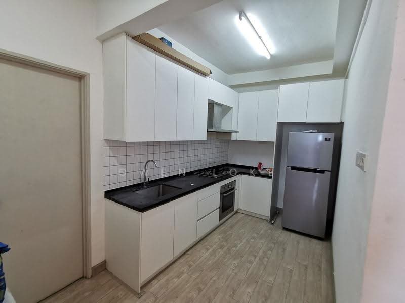 Kediaman Servis untuk Disewa di Centrestage Designer Suite - Owen Loke - Kitchen - PropertyGuru.com.my