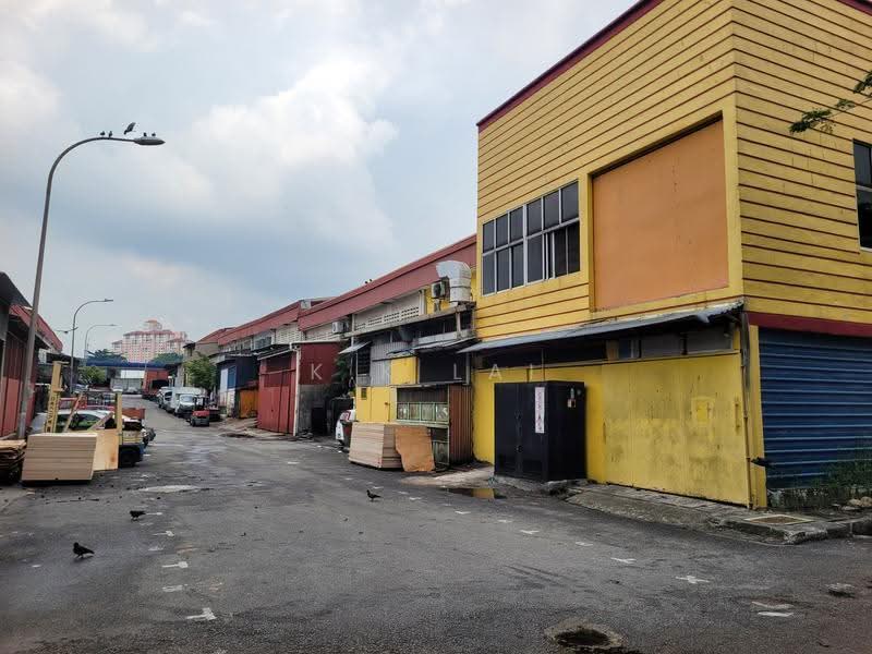 Kilang Teres untuk Dijual di Taman Sungai Besi (Salak South) - K.K Lai - PropertyGuru.com.my