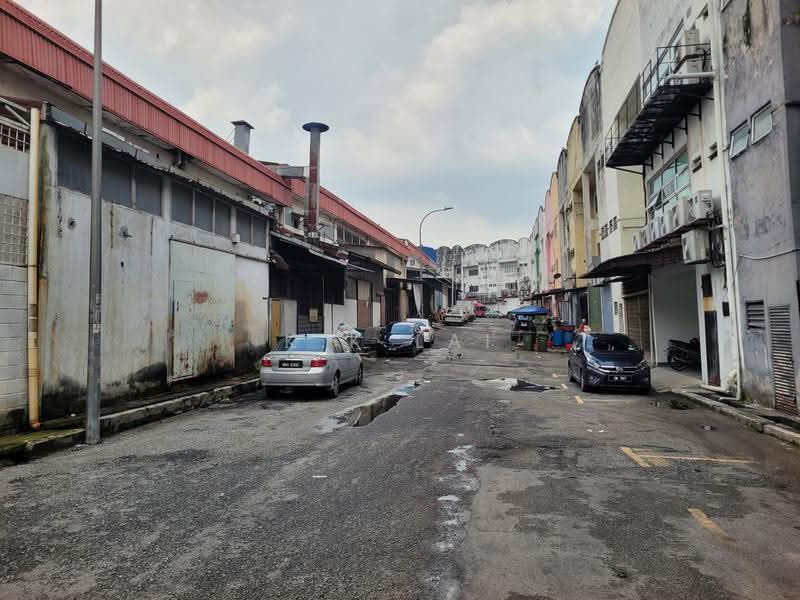 Kilang Teres untuk Dijual di Taman Sungai Besi (Salak South) - K.K Lai - PropertyGuru.com.my
