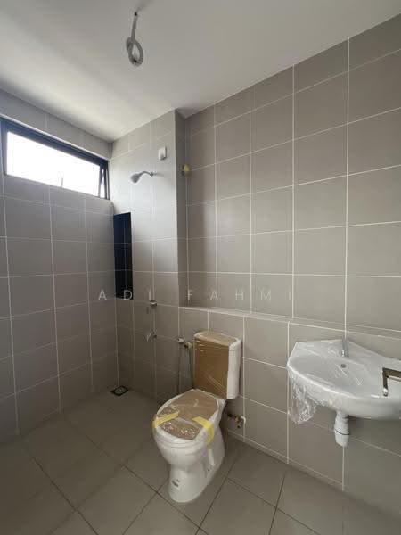 2-storey Terraced House for Sale in Bandar Bukit Raja (Klang) - Adi Fahmi - Bathroom - PropertyGuru.com.my