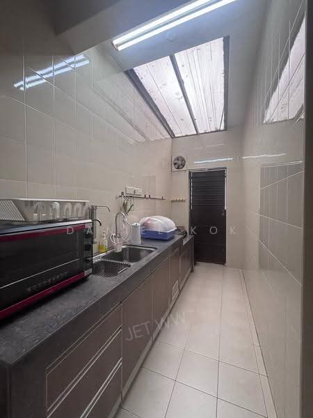 Cluster House for Sale in Klang (Selangor) - Daniel Kok - Kitchen - PropertyGuru.com.my