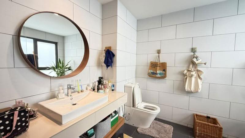 Rumah Teres 3-Tingkat untuk Dijual di Tamansari (Rawang) - Samson Lee - Bathroom - PropertyGuru.com.my
