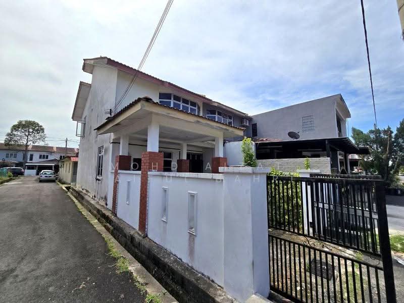 Rumah Teres 2-Tingkat untuk Dijual di Bandar Rinching (Semenyih) - Mohd Aizat Saiful Bahri - Exterior - PropertyGuru.com.my