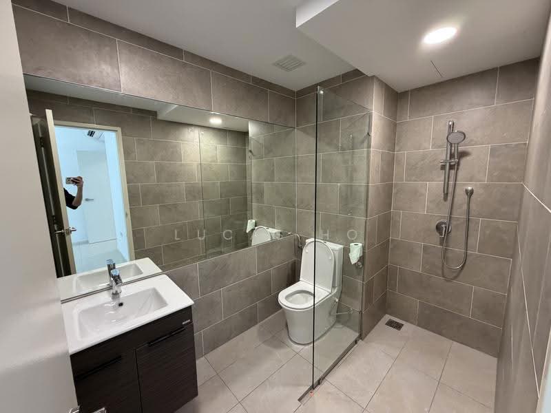 Kediaman Servis untuk Disewa di Residensi Estetik 8 (Est8) - Lucas Ho - Bathroom - PropertyGuru.com.my