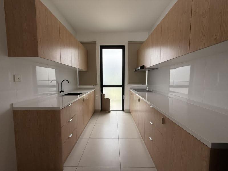 Kondominium untuk Disewa di EMBER @ Eco Ardence - Celine Khoo - Kitchen - PropertyGuru.com.my