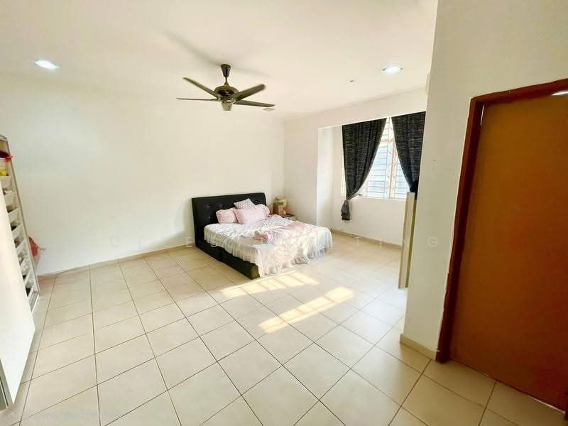 Rumah Teres 2-Tingkat untuk Dijual di Taman Jelok Impian (Kajang) - Celestine Ting - Bedroom - PropertyGuru.com.my