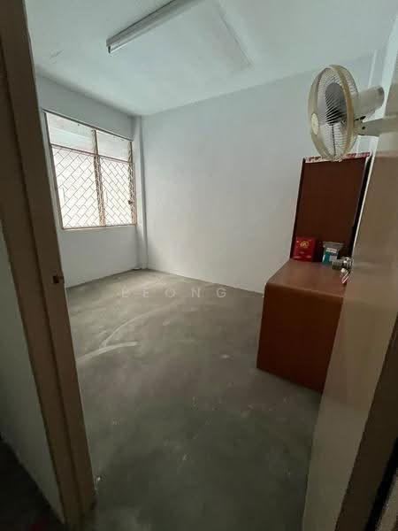 Flat for Sale at Taman Terubong Jaya - Leong . - Interior - PropertyGuru.com.my