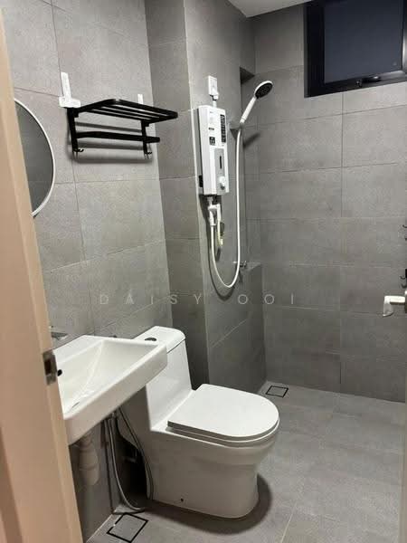 Service Residence for Sale at Vivo Executive Apartment - Daisy Ooi - Bathroom - PropertyGuru.com.my
