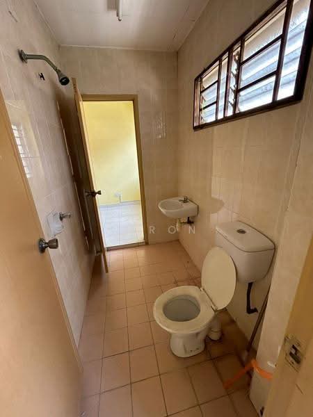 Terraced House for Sale in Taman Kajang Perdana (Kajang) - Aaron Ong - Bathroom - PropertyGuru.com.my