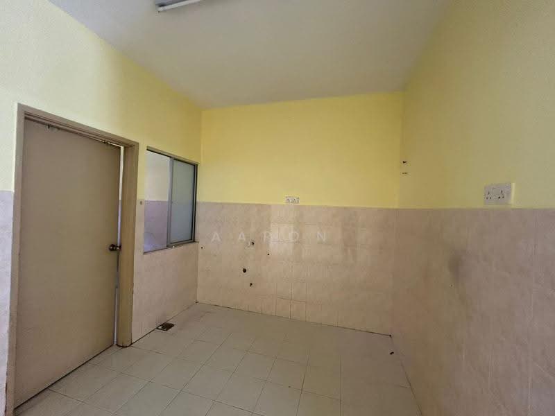 Terraced House for Sale in Taman Kajang Perdana (Kajang) - Aaron Ong - Kitchen - PropertyGuru.com.my