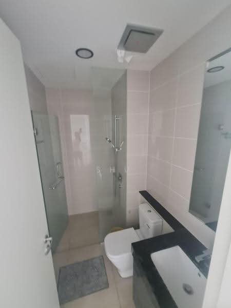 Service Residence for Sale at The Park 2 - Shu Wai - Bathroom - PropertyGuru.com.my