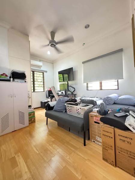 2-storey Terraced House for Sale in Bandar Kinrara Seksyen 5 (Bandar Kinrara) - Jayden Lee - Living Room - PropertyGuru.com.my