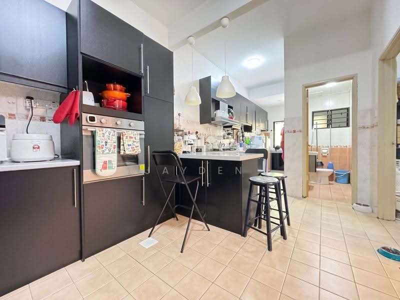 2-storey Terraced House for Sale in Bandar Kinrara Seksyen 5 (Bandar Kinrara) - Jayden Lee - Kitchen - PropertyGuru.com.my