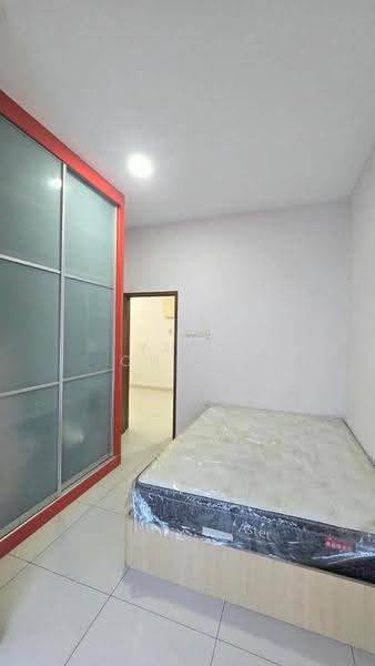 Rumah Teres 2-Tingkat untuk Dijual di Setia Tropika (Johor Bahru) - Yuki Cheng - Bedroom - PropertyGuru.com.my