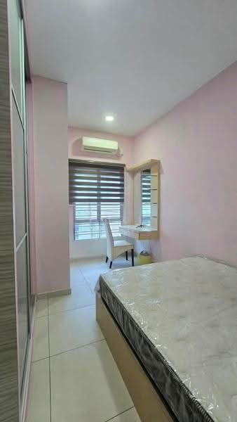 Rumah Teres 2-Tingkat untuk Dijual di Setia Tropika (Johor Bahru) - Yuki Cheng - Bedroom - PropertyGuru.com.my