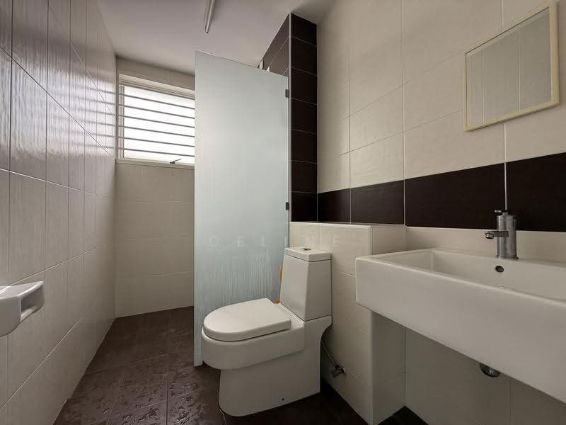 Semi-Detached House for Rent in Shah Alam (Selangor) - Celine Khoo - Bathroom - PropertyGuru.com.my