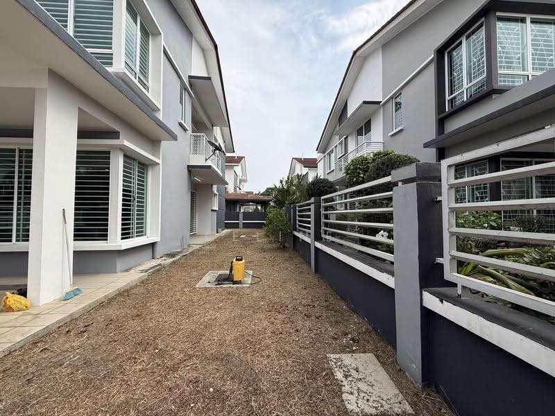 Semi-Detached House for Rent in Shah Alam (Selangor) - Celine Khoo - Exterior - PropertyGuru.com.my