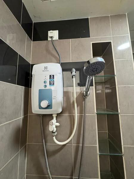 Kediaman Servis untuk Disewa di Vega Residensi 1 - Ben Lim - Bathroom - PropertyGuru.com.my