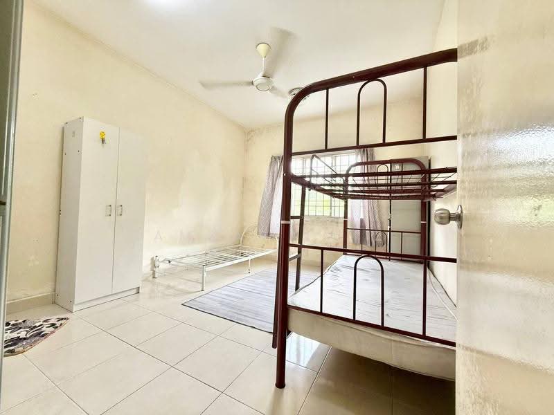 Condominium for Sale at Kristal Heights - Amzar Faiz - PropertyGuru.com.my