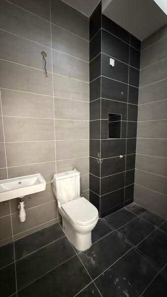 2-storey Terraced House for Sale in Taman Dato Onn (Johor Bahru) - Zack Chow - Bathroom - PropertyGuru.com.my