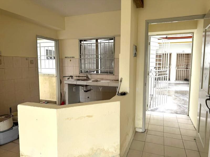 Condominium for Sale at Warisan City View - Kelly Kok - Kitchen - PropertyGuru.com.my