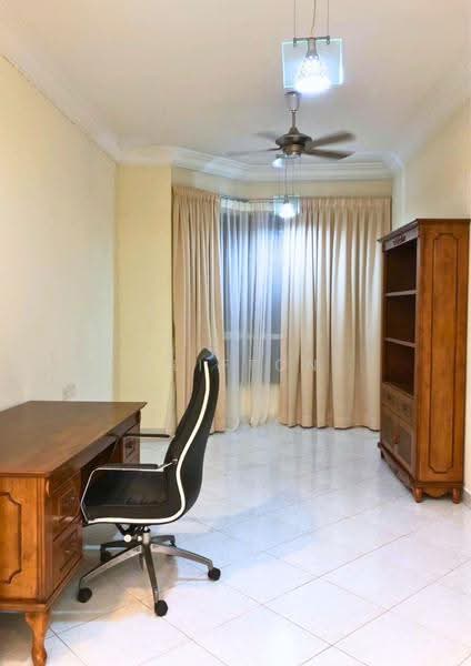 Kondominium untuk Disewa di Gurney Beach Resort - Clifton Chee - Study - PropertyGuru.com.my