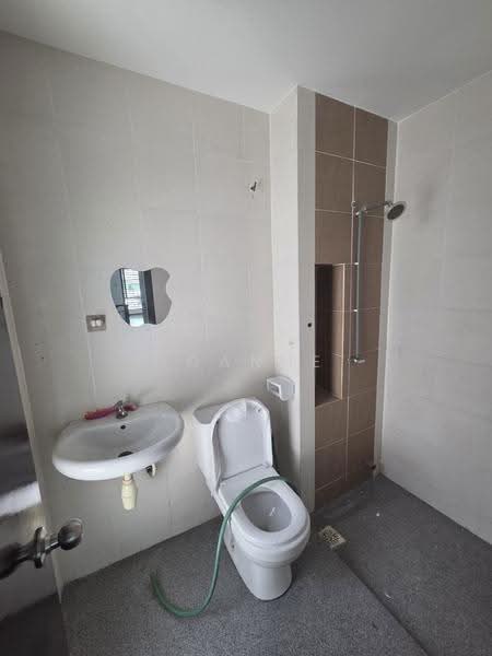 Rumah Berkembar untuk Dijual di Klang (Selangor) - Joanne Lim - Bathroom - PropertyGuru.com.my