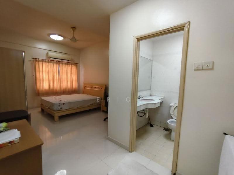 Rumah Berkembar untuk Dijual di Sunway (Selangor) - Eric Lau Mun Chung - Bedroom - PropertyGuru.com.my