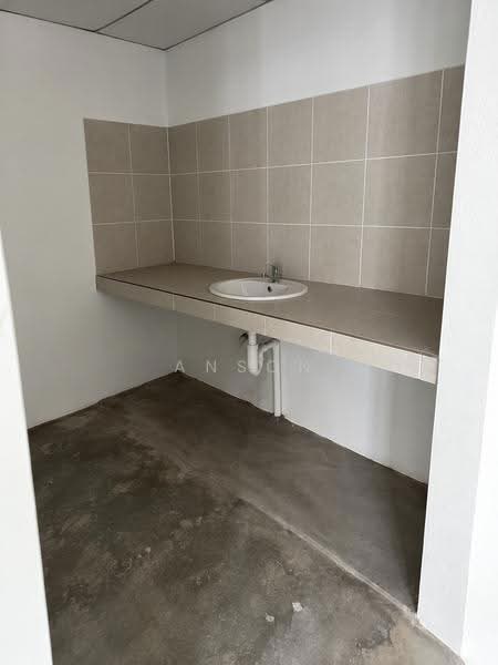 Shop / Office for Rent in Taman Perling (Perling) - Anson Chua - Interior - PropertyGuru.com.my