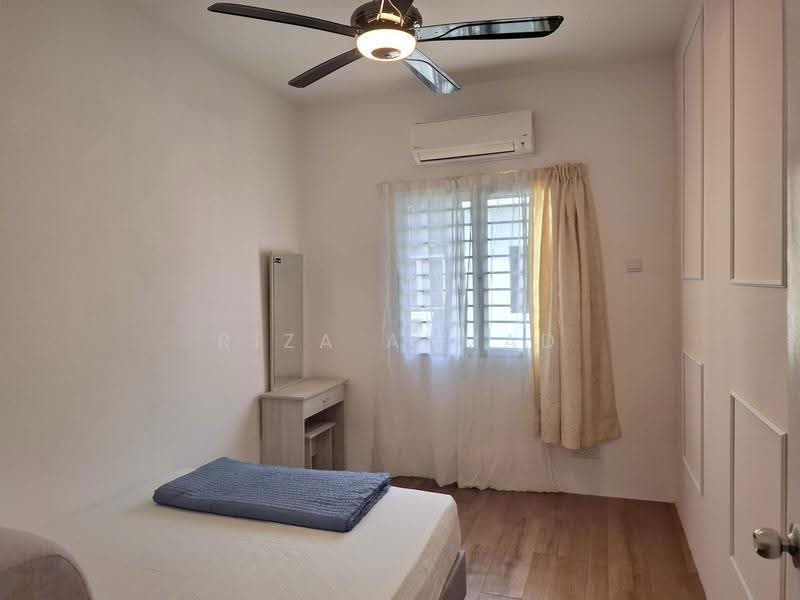 2-storey Terraced House for Rent in Cybersouth (Dengkil) - Riza Ahmad - Bedroom - PropertyGuru.com.my