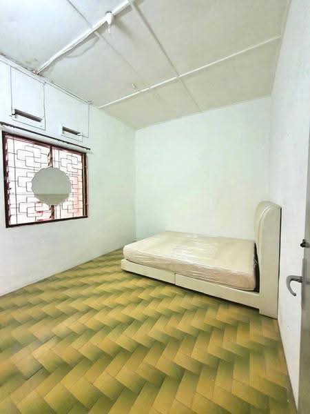 1-storey Terraced House for Rent in Taman Abad (Johor Bahru) - SJ CHAN - Bedroom - PropertyGuru.com.my
