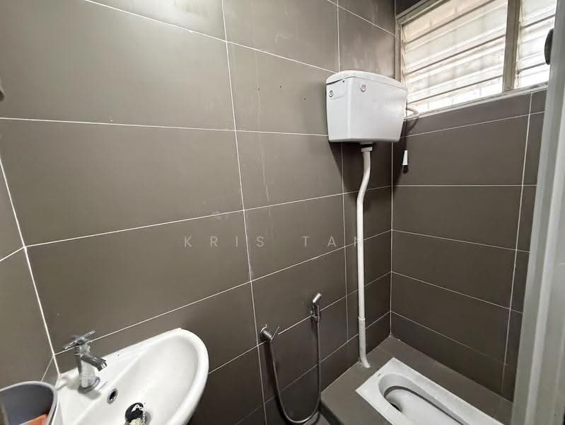 2-storey Terraced House for Sale in Taman Suria Jaya (Cheras) - Kris Tan - Bathroom - PropertyGuru.com.my