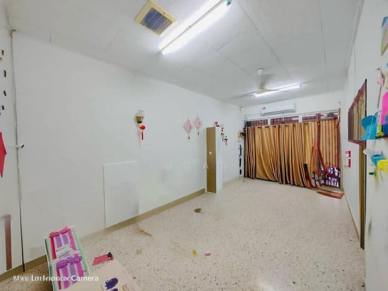 Rumah Teres 1-Tingkat untuk Dijual di Taman Johor Jaya (Johor Bahru) - Lucas Wong - Living Room - PropertyGuru.com.my