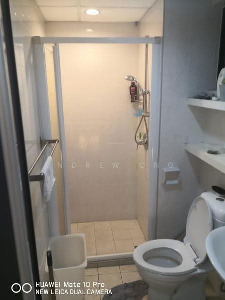 Kondominium untuk Disewa di Alpine Tower - Andrew Ong - Bathroom - PropertyGuru.com.my