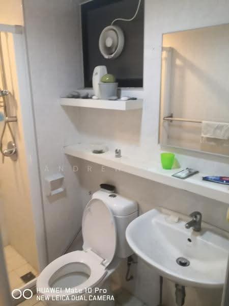 Kondominium untuk Disewa di Alpine Tower - Andrew Ong - Bathroom - PropertyGuru.com.my
