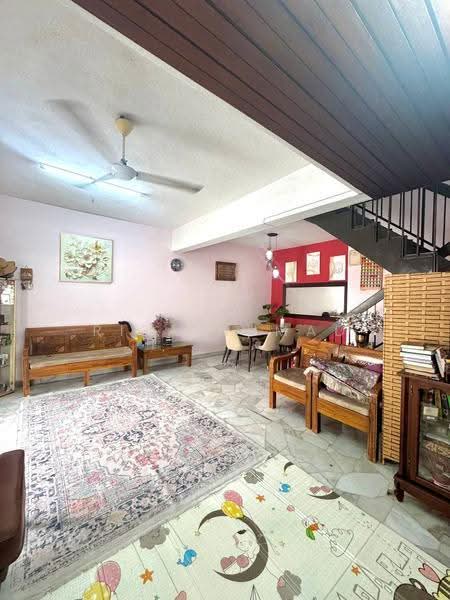 Rumah Teres untuk Dijual di Taman Cheras Indah (Ampang) - Riza Ahmad - Living Room - PropertyGuru.com.my