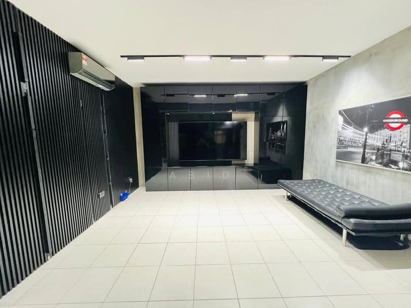 Kondominium untuk Dijual di Platinum Lake PV 13 - Abid Sabarudin - Living Room - PropertyGuru.com.my