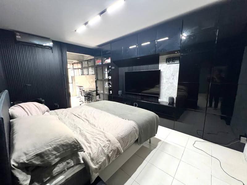 Kondominium untuk Dijual di Platinum Lake PV 13 - Abid Sabarudin - Bedroom - PropertyGuru.com.my