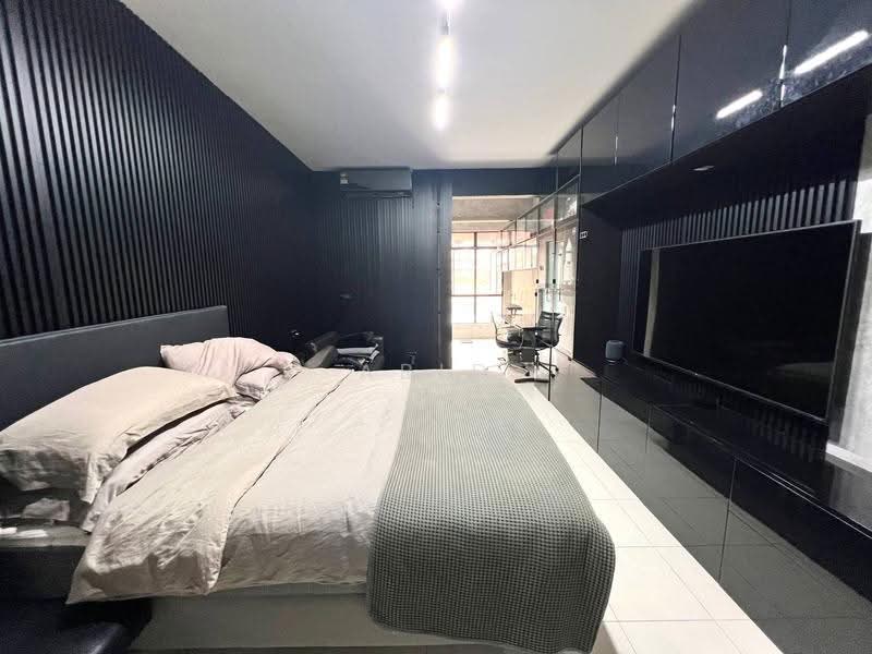 Kondominium untuk Dijual di Platinum Lake PV 13 - Abid Sabarudin - Bedroom - PropertyGuru.com.my