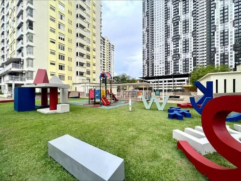 Kondominium untuk Dijual di Platinum Lake PV 13 - Abid Sabarudin - Exterior - PropertyGuru.com.my